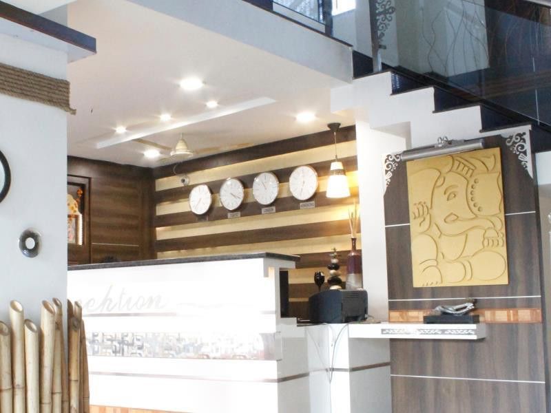 Hotel Shalimar Deluxe Bhopal Exterior photo